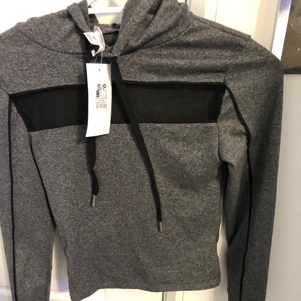 CROPPED HOODIE